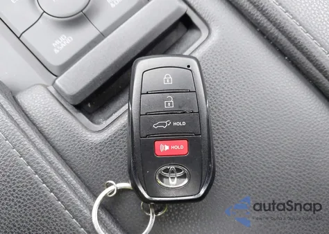 2025 Toyota Grand Highlander Limited z USA, uszkodzony, nr VIN 5TDAAAB5XSS071173